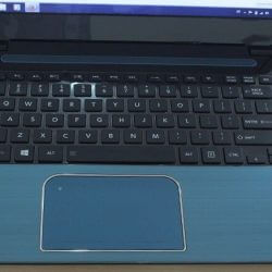 Máy tính xách tay Toshiba Satellite L40-AS131XB Blue/ White